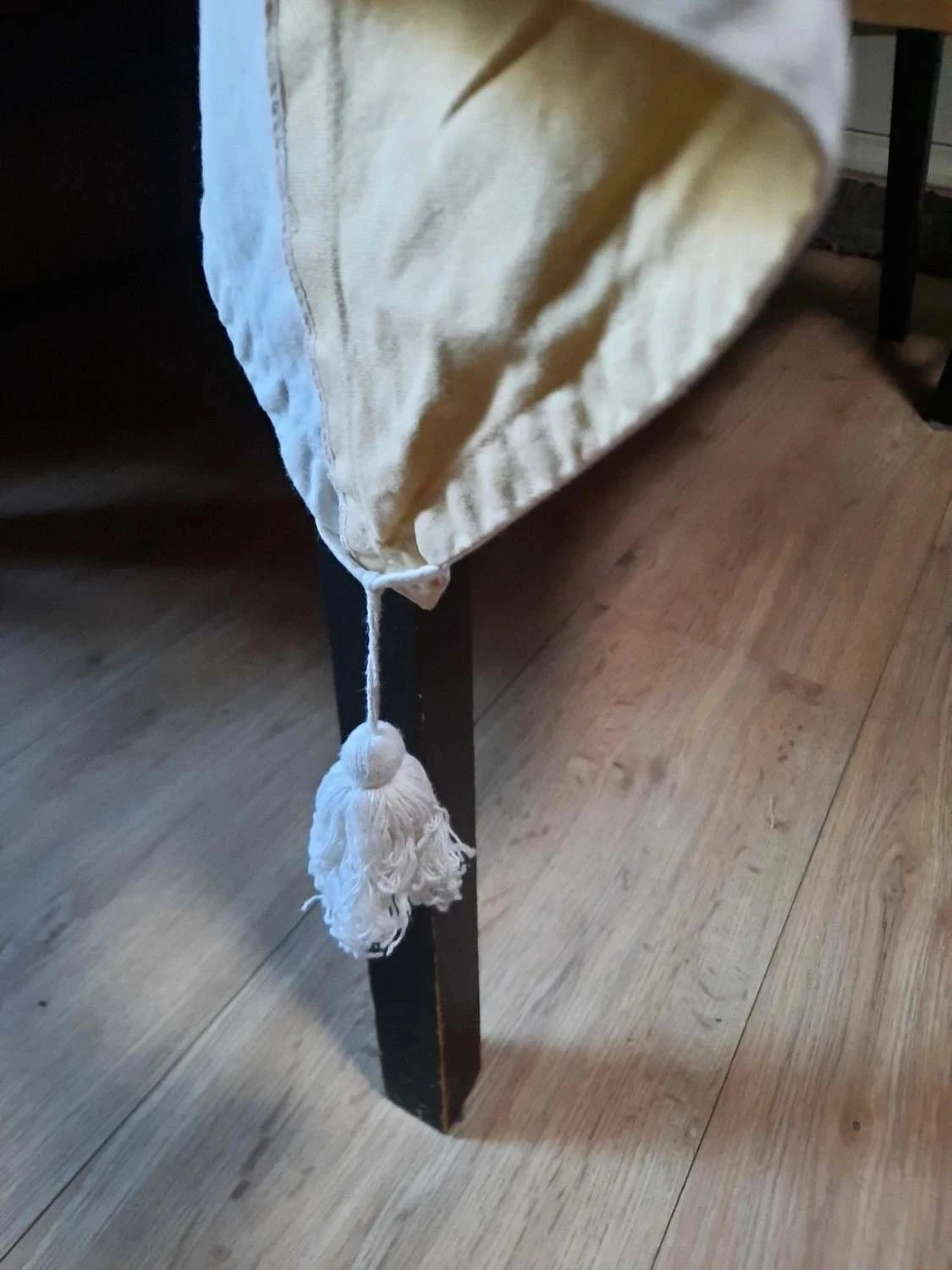 🥀Très jolie nappe neuve en coton épais brodé 150 x 150 cm. – photo 5